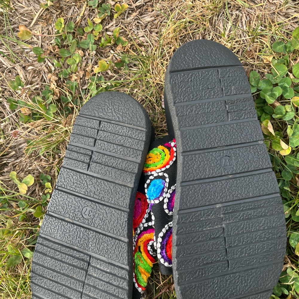 Kids Black Slide Sandals with Multicolor Embroidered Straps - Picture 2 of 2